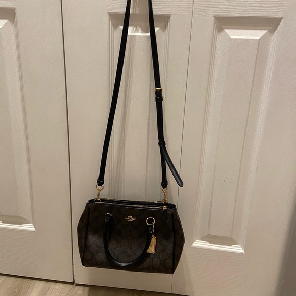 COACH F67027 - Mini Surrey Carryall Satchel in Signature Canvas - Brown - Picture 3 of 6